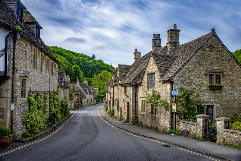 What Do The Neighbours' Homes Look Like? Commercial Renovation Project Management Leighton Buzzard, Bedfordshire and Buckinghamshire.